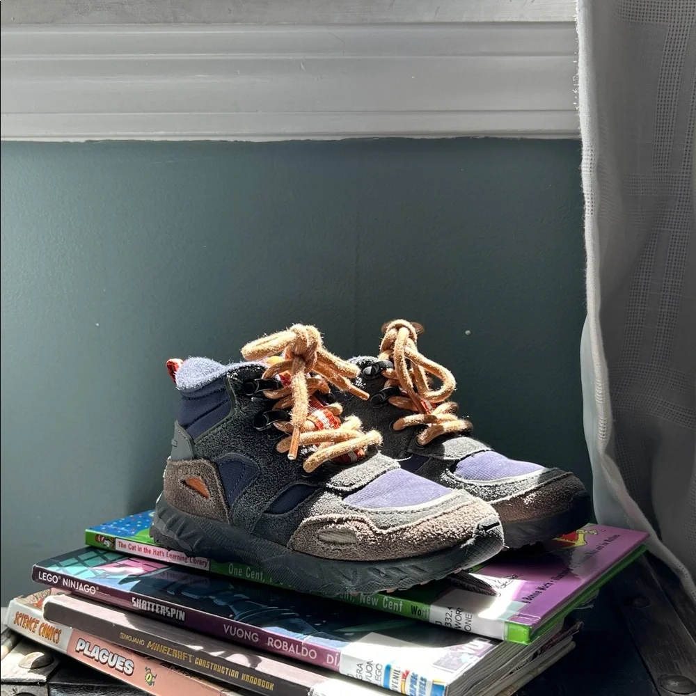 Zara Kids Boots in Blue and Brown